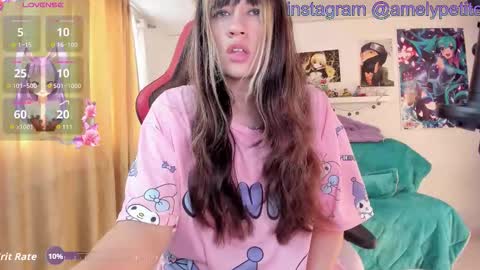 Snapshot of mathildalapetite chatting on October 21, 9:40 pm Mathilda Lapetite online show from October 21, 9:40 pm