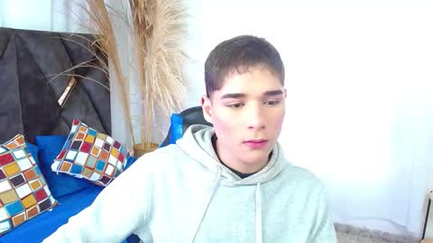 Mati online show from December 4, 1:44 pm