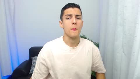 Matias online show from November 20, 2:14 pm