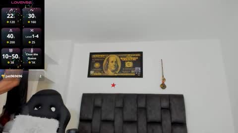 matt rodriguez92 online show from September 12, 1:35 pm