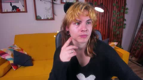 mattmarnee online show from November 4, 10:38 am