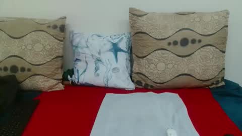 QUEEN online show from April 5, 1:13 am