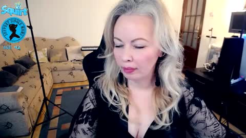 Whitney Lynn online show from January 18, 2:31 am