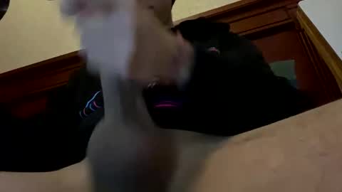 mau online show from December 9, 12:01 am