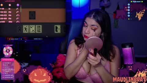 Snapshot of maudlinbrat chatting on October 3, 1:26 am maudLin online show from October 3, 1:26 am