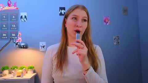 maureencoombs online show from November 16, 4:47 am