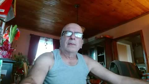 Maurice online show from December 27, 12:45 pm