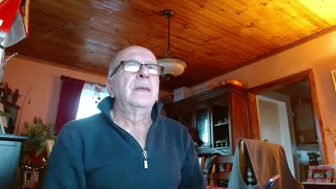 Maurice online show from December 22, 12:27 pm