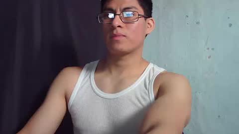 Mauro online show from February 5, 8:01 pm