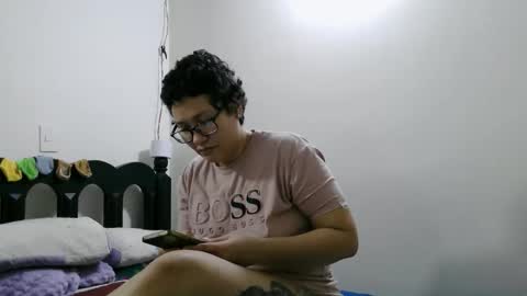 mauroluxandra online show from March 27, 1:34 pm