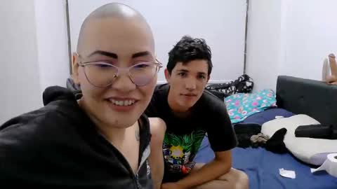 mauroluxandra online show from November 18, 4:48 am