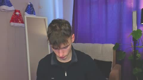 Max online show from January 15, 7:39 am