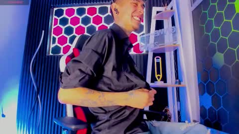 Max online show from March 15, 4:28 am