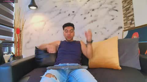 Max Hornye online show from April 13, 7:18 pm