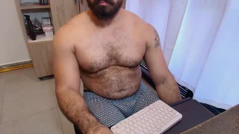 max_love25 online show from May 3, 9:32 pm