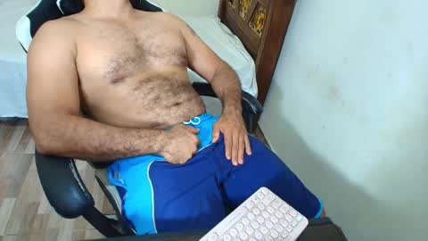 max_love25 online show from November 30, 9:55 pm