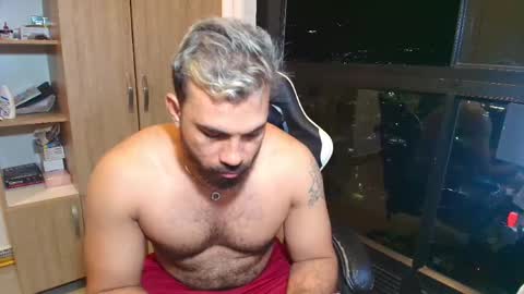 max_love25 online show from March 4, 11:35 pm