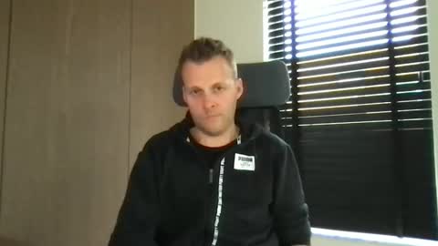 Max take off clothes online show from March 11, 8:41 am