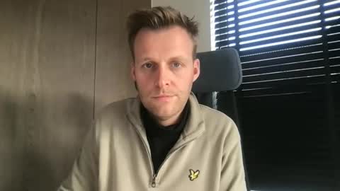 Max take off clothes online show from December 2, 10:24 am