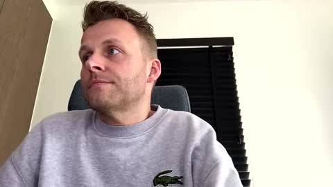 Max take off clothes online show from March 31, 2:06 pm