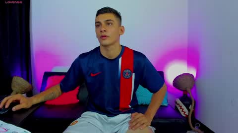 MAX     online show from March 29, 7:54 am