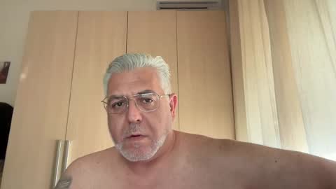 maxbillo online show from July 12, 4:43 pm