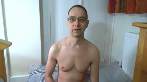 Max Davies online show from February 2, 6:43 am