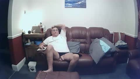 MAX online show from October 26, 10:42 pm