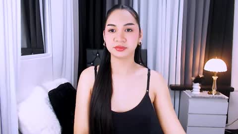 maxie greyson online show from November 29, 8:11 am