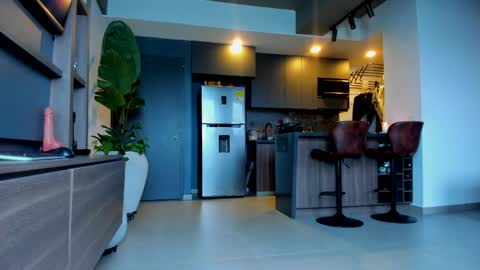 maximo_and_marcelo online show from April 8, 12:08 pm