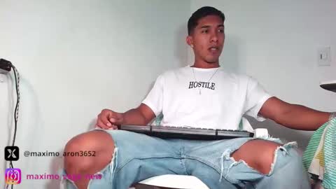 Maximo Aron Vega online show from October 21, 8:23 pm