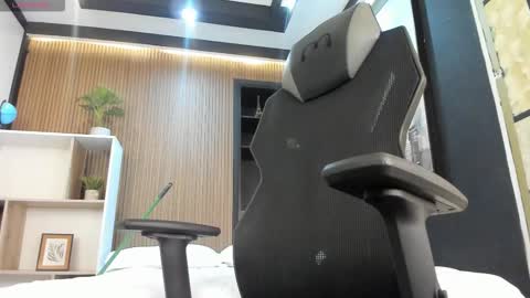 Maximus online show from March 16, 11:47 am