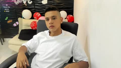 Maximus online show from February 17, 8:06 pm