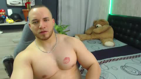 maximus online show from December 10, 8:40 am