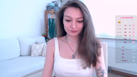 Maxine online show from April 20, 12:41 pm