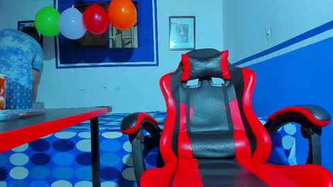 MAX online show from January 6, 10:03 pm