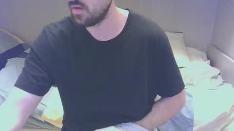 Snapshot of maxsperman1 chatting on December 1, 6:32 pm MaxSperman online show from December 1, 6:32 pm