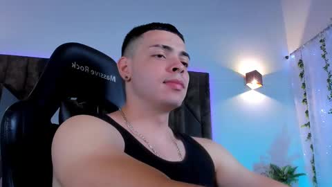 MAX online show from March 3, 1:10 am