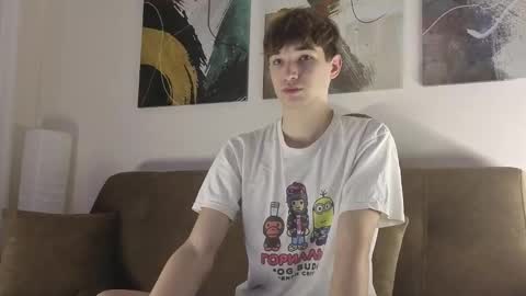 Snapshot of maxwellchik chatting on October 27, 5:02 pm maxwellchik online show from October 27, 5:02 pm