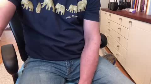 Max online show from March 3, 12:06 pm