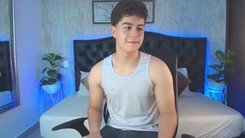 Maxxi online show from December 3, 4:57 am