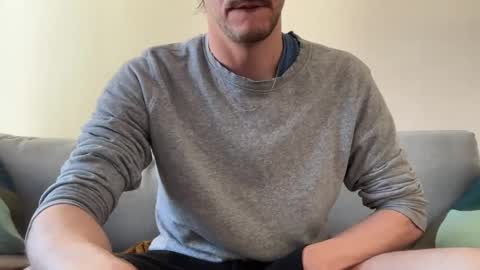 MaxXxurbate online show from April 15, 9:34 am