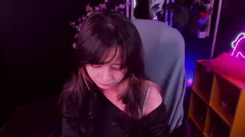 may_lings online show from June 21, 11:27 am
