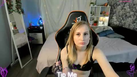 Leila online show from January 18, 12:03 pm