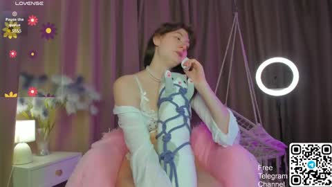 may_yam online show from June 4, 1:00 am