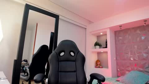 Maya online show from November 6, 5:10 am