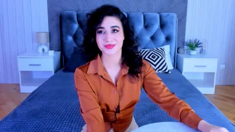 Maya online show from November 14, 2:41 pm