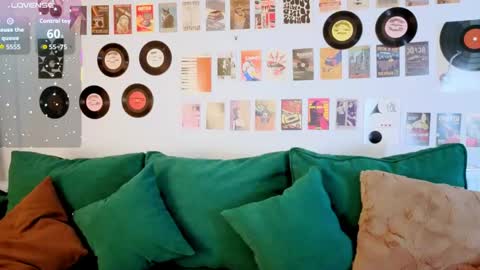 Maya online show from April 14, 3:04 pm