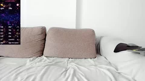 Maya online show from November 13, 9:01 am