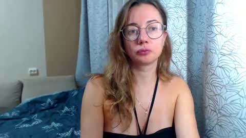 Maya online show from December 17, 6:58 pm